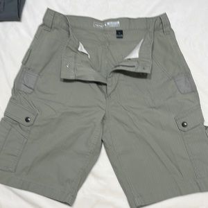 Carhartt cargo shorts like new size 34